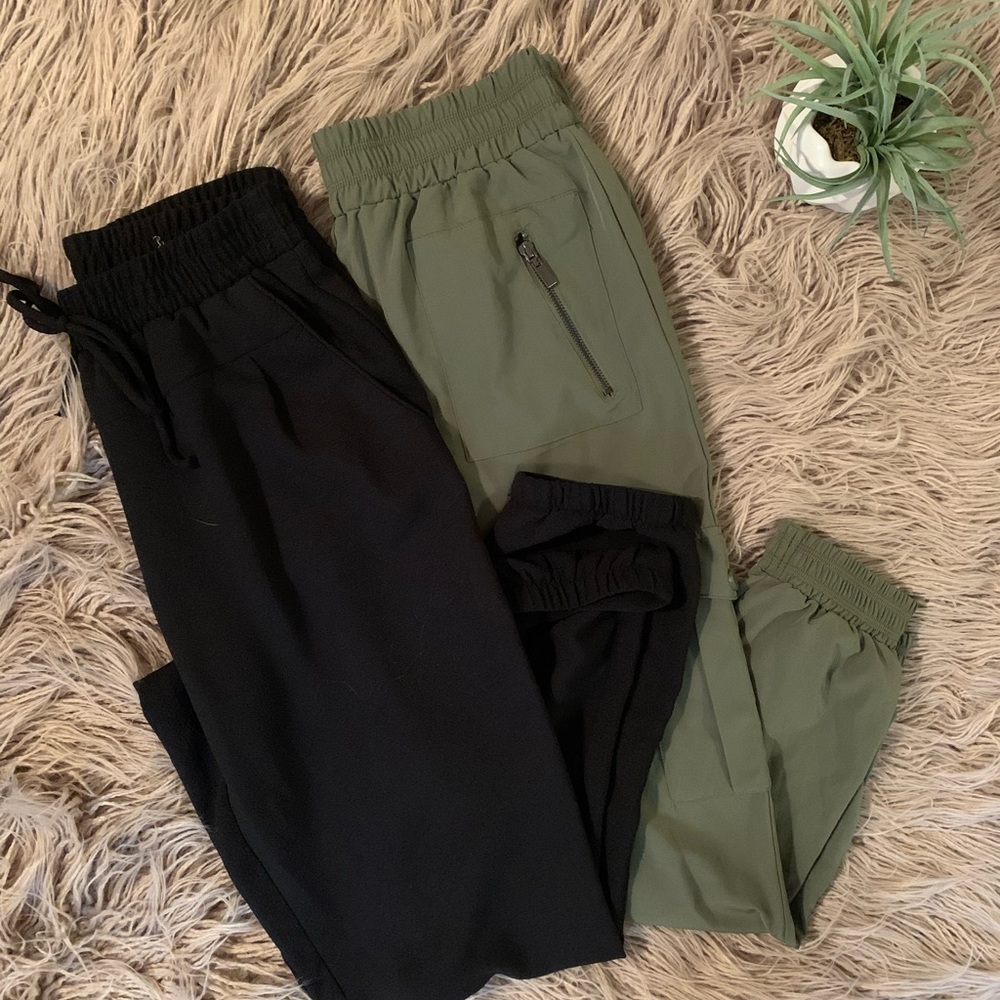 Bundle of 2 jogger style pants